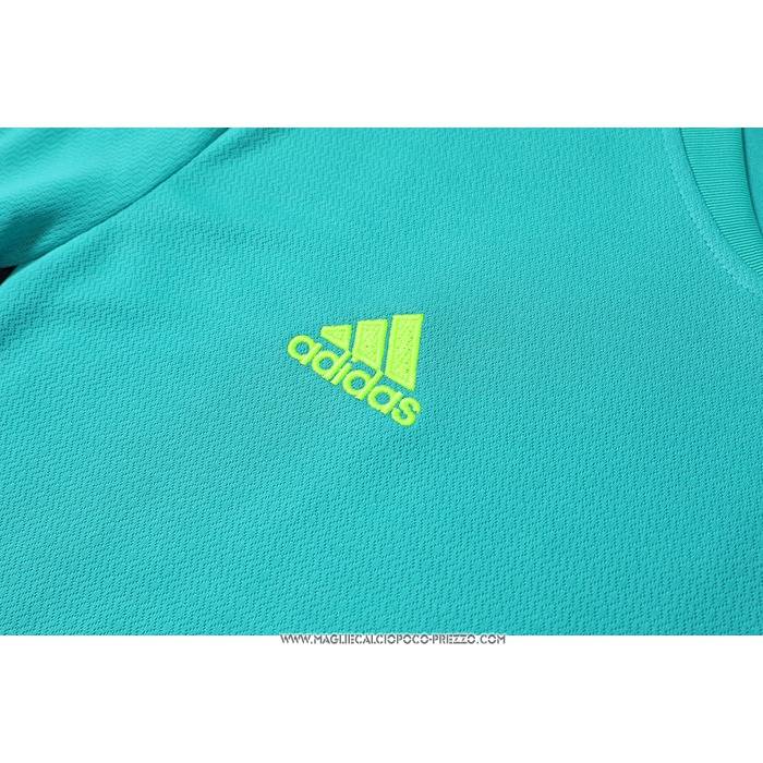 Tuta da Track
 Juventus 22-23 Manica Corta
 Blu
 e 
Verde - Pantaloncini
